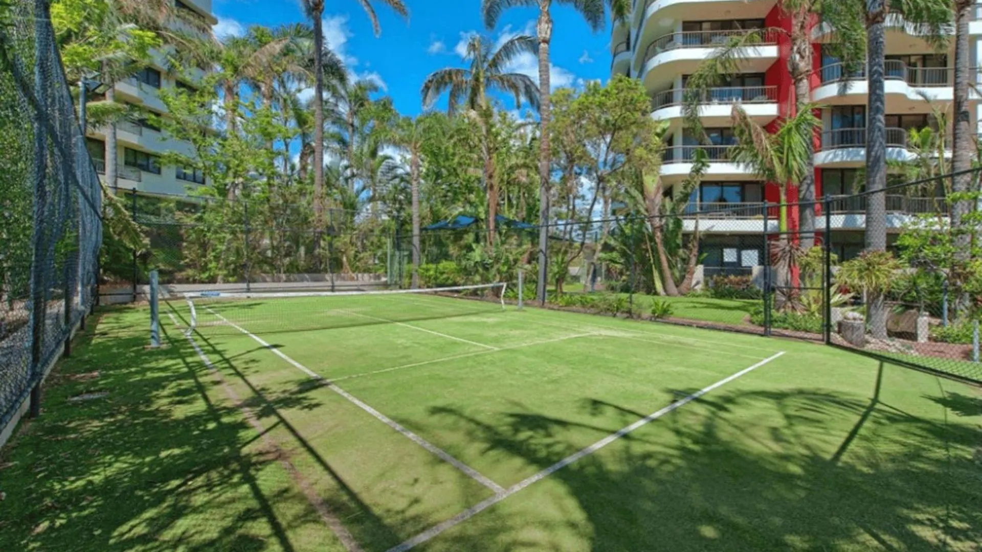 Ocean Views - Stylish 1 Bedroom In Surfers Paradise Gold Coast