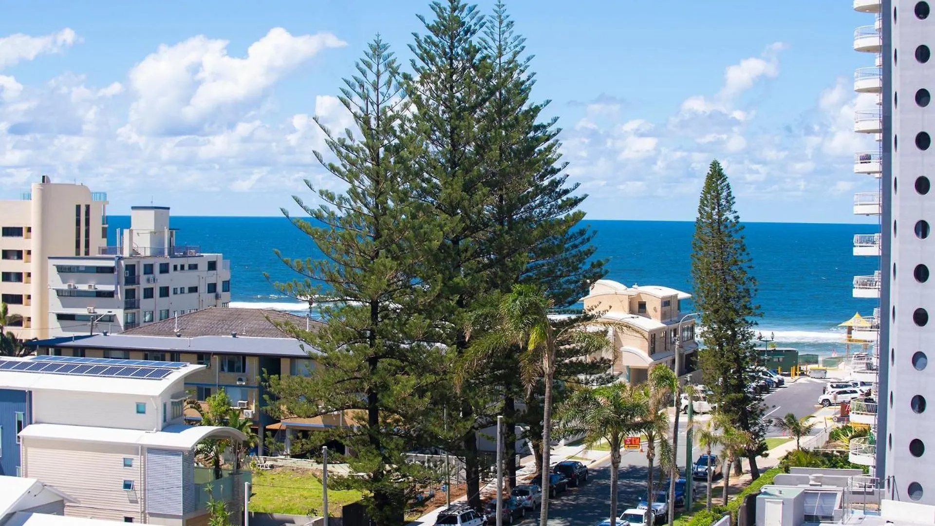 Apartment Ocean Views - Stylish 1 Bedroom In Surfers Paradise Gold Coast Australia