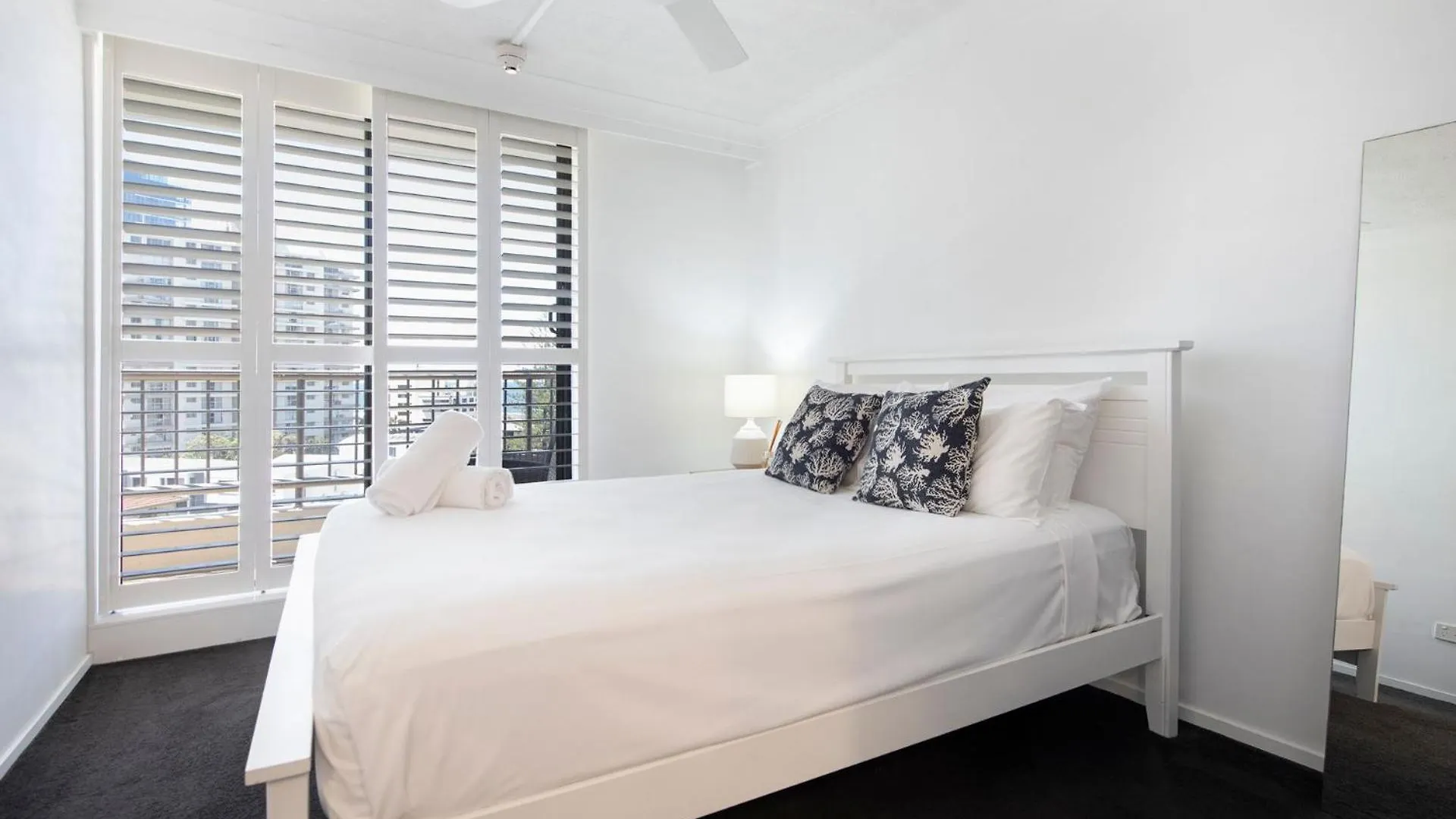 Ocean Views - Stylish 1 Bedroom In Surfers Paradise Gold Coast 0*,